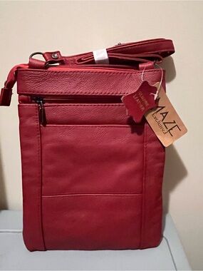 Maze Red Pebbled Crossbody Bag Zip Multi-Pockets Lined Silver Hardware Strap